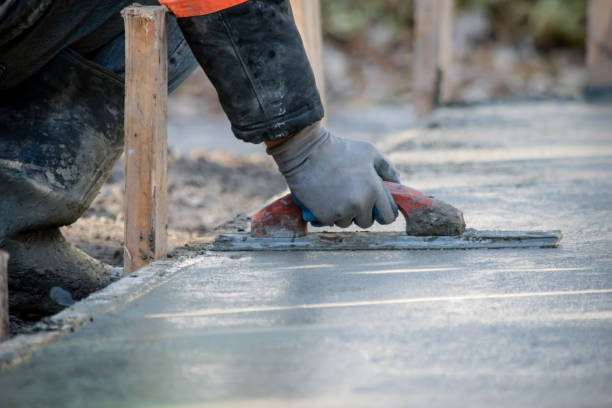 Best Concrete Pool Decks in Alice, TX